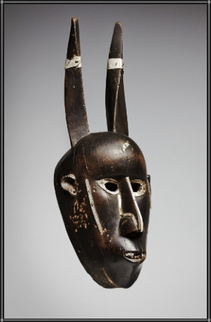 African Mask doodoo artist Name_ Kasama vax dead artist 1967 So