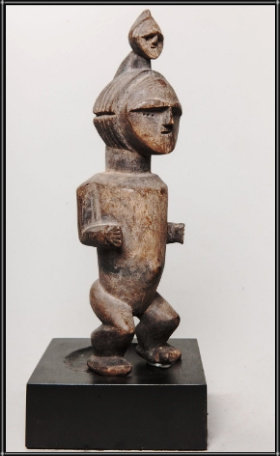 African Sculpture wood title_ Kumba kasai artist Name_ Nguvu afrima dead artist 1968 weigh